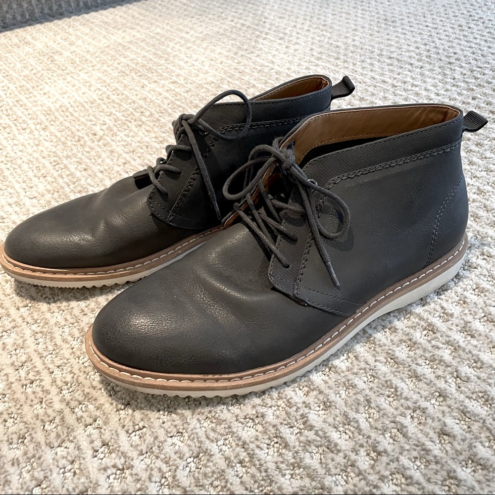 EUC! Men’s Size 9, Goodfellow, & Co., Grey Ankle Boot